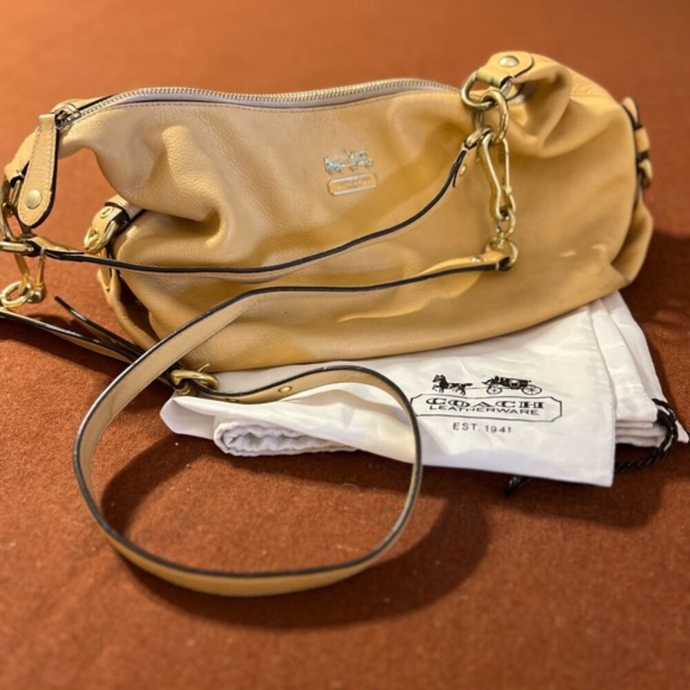 Coach Madison Tan Leather Hobo Bag - Picture 12 of 16